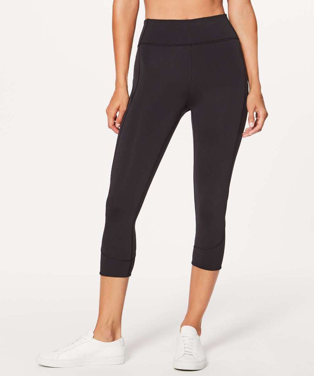 Lululemon In Movement Crop *Everlux 19" Size: 4